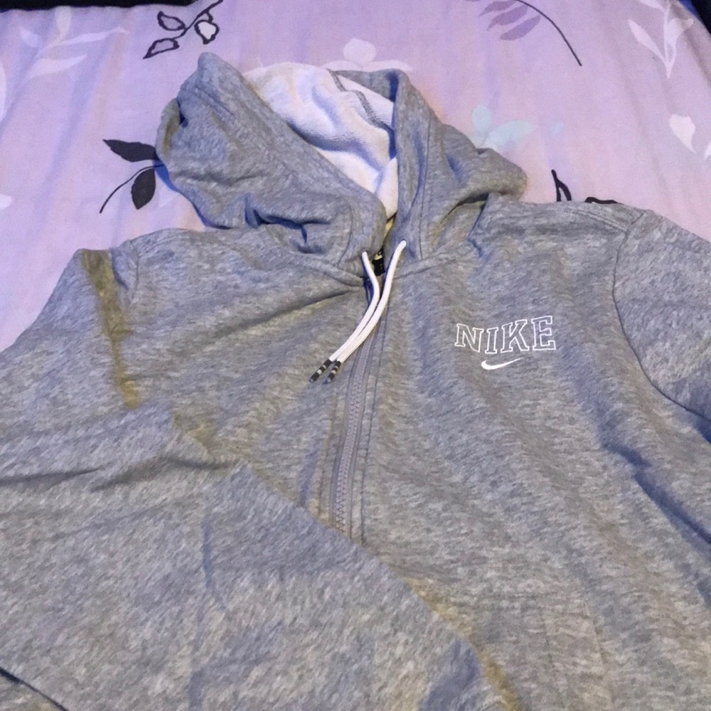 nike sweater